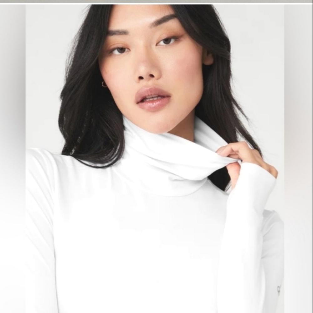 Alo Yoga Alosoft Refine Mock Neck Long Sleeve M